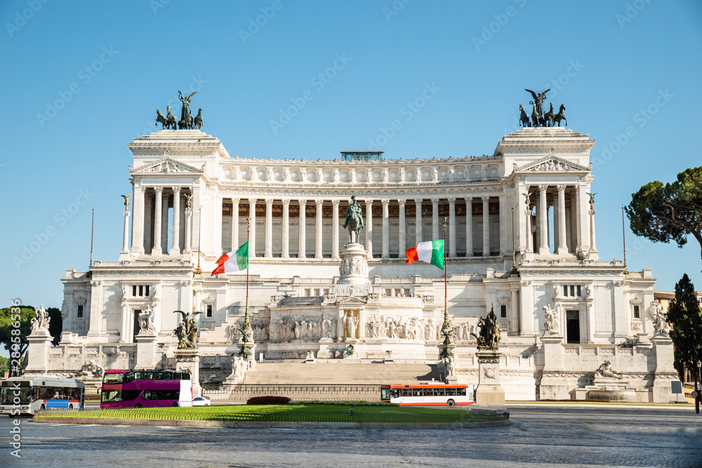 Fototapeta premium Vittorio Emanuele II Monument