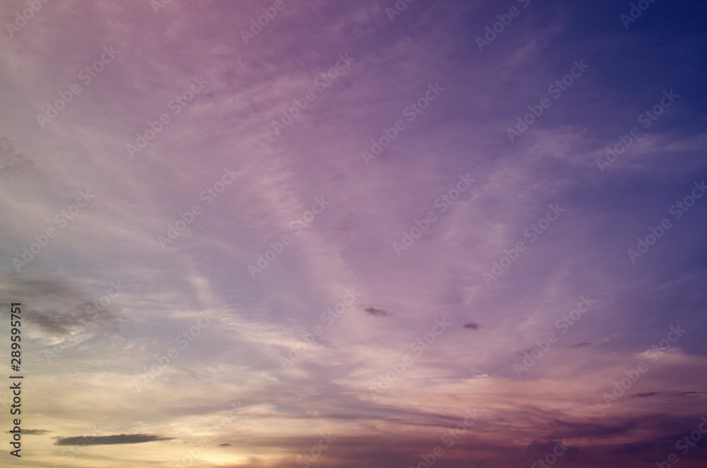 Fototapeta premium The sky is blue with beautiful clouds (14)