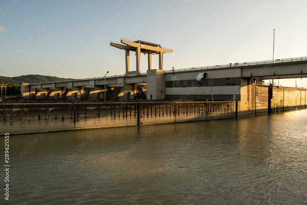 Obraz premium Melk Locks on the Danube River