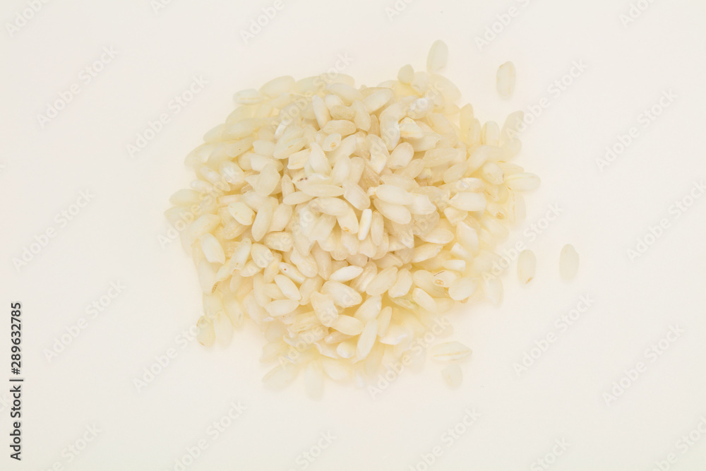 Obraz premium Raw Arborio rice for Risotto