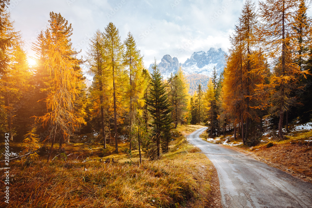 Fototapeta premium Scenic image of the alpine road. Location National Park Tre Cime di Lavaredo, Dolomiti alps, Italy, Europe.