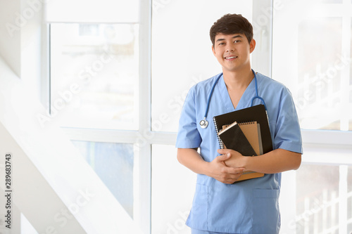 Asian student of medical un...