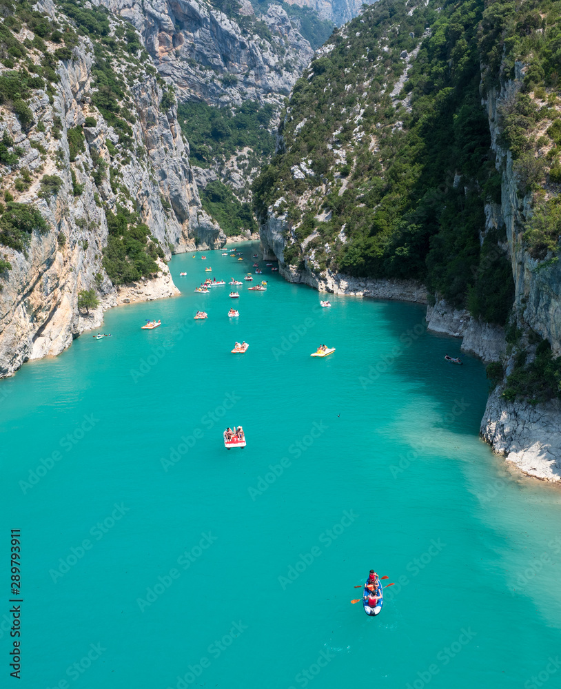 Fotka „France, july 2019 St Croix Lake, Les du Verdon with