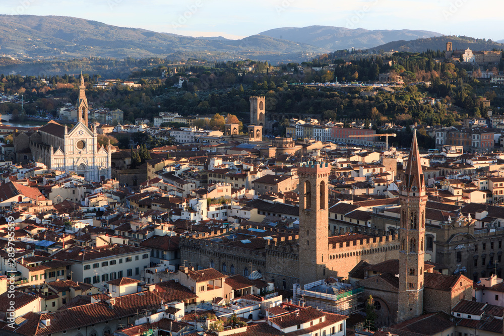 Veduta di Tuscania con il Rivellino e la chiesa di San Pietro.