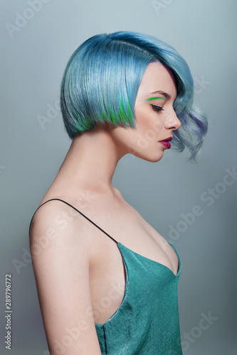 Portrait of a woman with br...
