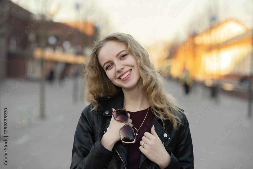 Fototapeta premium attractive blond girl