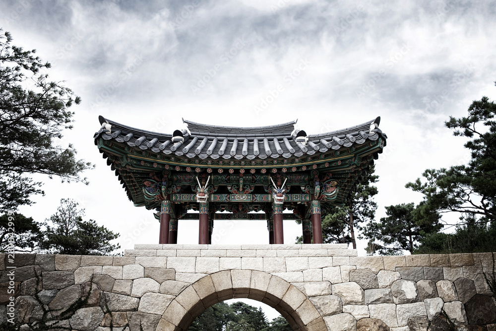 Obraz premium Naksansa Temple in Yangyang-gun, South Korea.