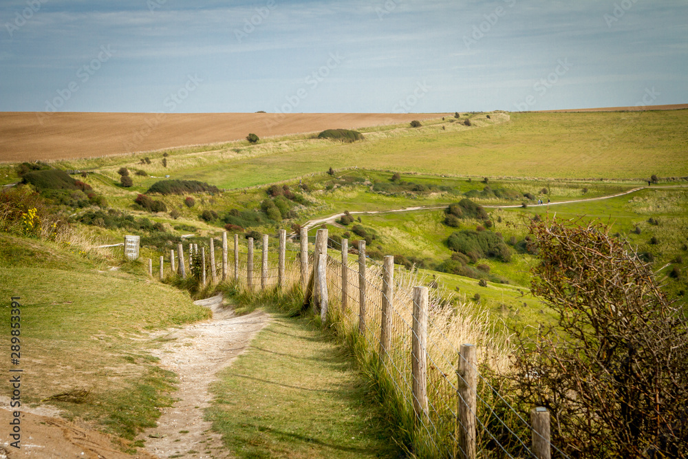 path along the field at Dover's Hill near Chipping Campden