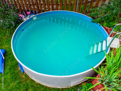 Built-up pool with fresh water