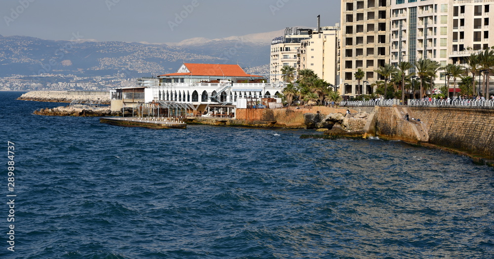 Idyllisches Küstenpanorama von Beirut  