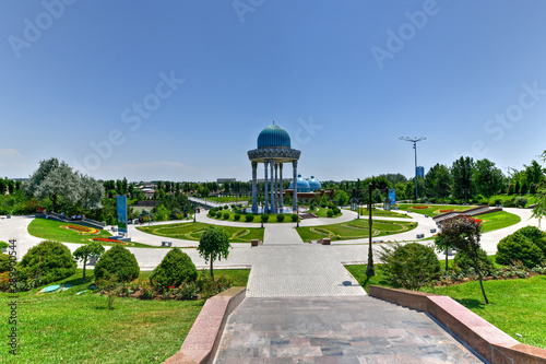 Obraz na plátně Memorial to the Victims of Repression - Tashkent, Uzbekistan