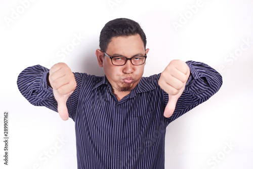Canvastavla Young Man Showing Thumbs Down