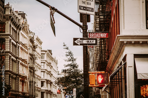 Broome and Broadway street crossing in SoHo District, New York City © Michal Ludwiczak