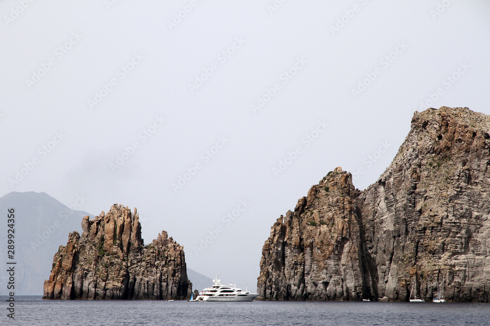 Bootsfahrt zum Stromboli Vulkan in Süditalien Sizilien Kalabrien Äolische Inseln 1