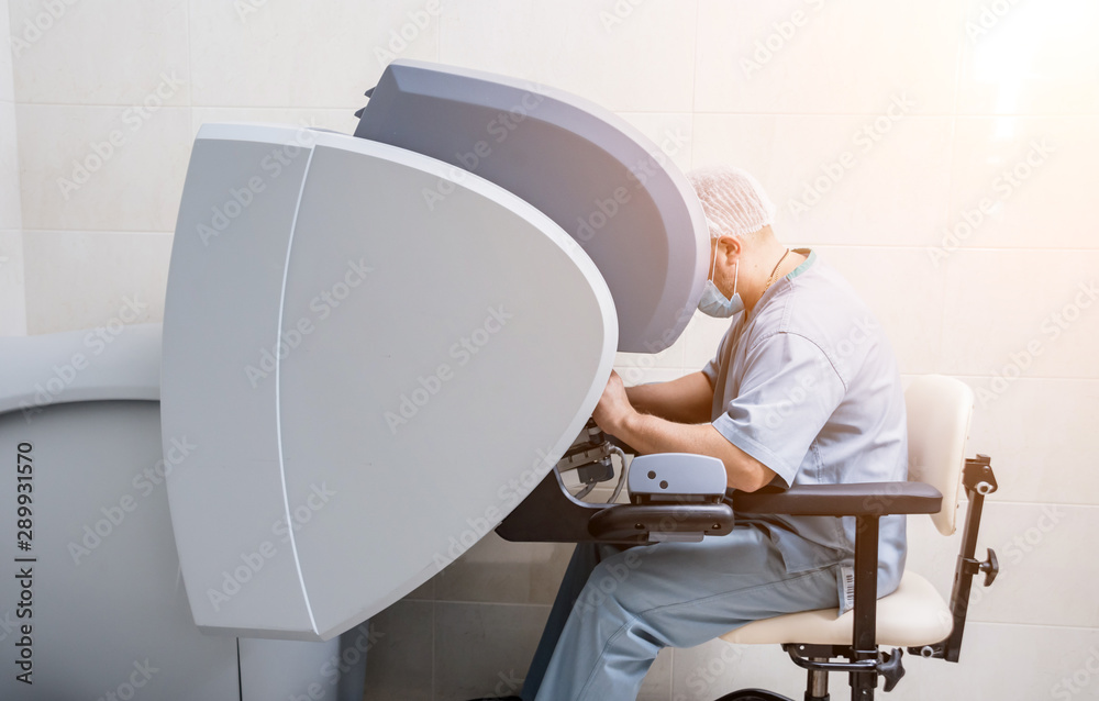 Obraz premium Modern surgical system. Medical robot. Minimally invasive robotic surgery.
