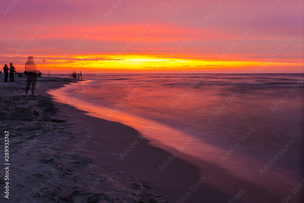 Obraz premium sunset over the sea