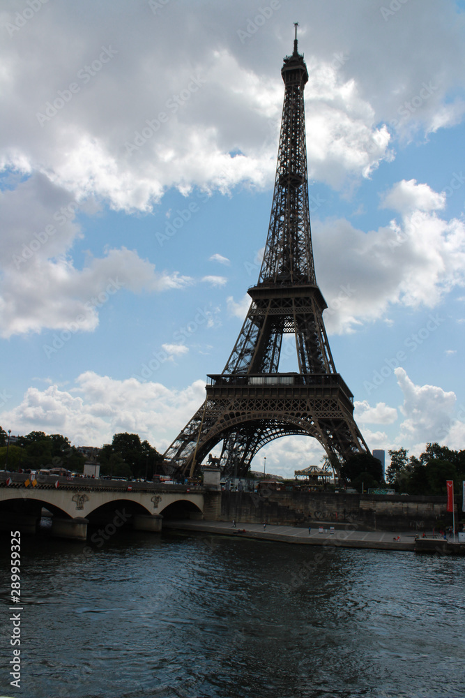 Naklejka premium eiffel tower in paris