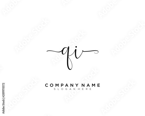 Q I QI Initial handwriting logo vector