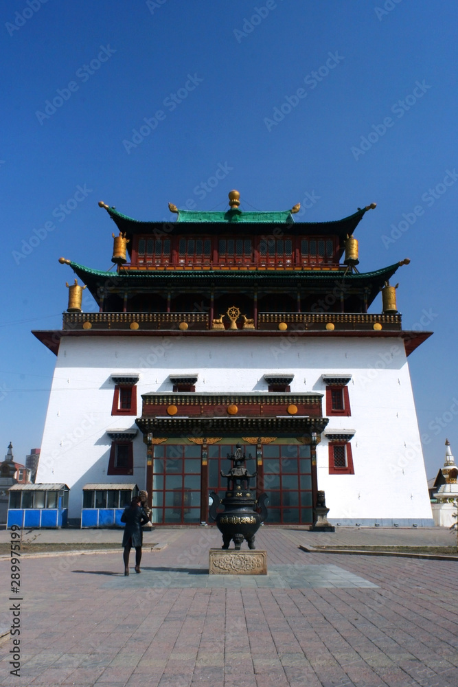 Naklejka premium Side view of the main building in Gandantegchinlen Monastery ( Gandan ), 