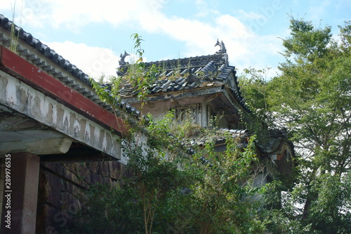 日本の岡山県久米南町の美しい廃墟