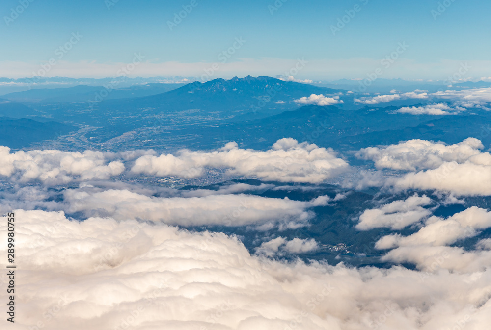 Naklejka premium 富士山頂から八ヶ岳を臨む