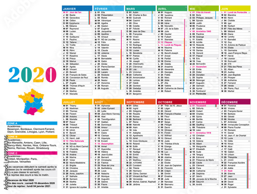 Calendrier 2020 multicolore en français avec jours fériés, vacances scolaires et numéros de semaines. Vecteur.