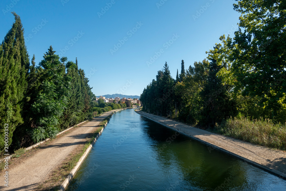 The green road of the Ebro in Tarragona The green road of the Ebro in Tarragona