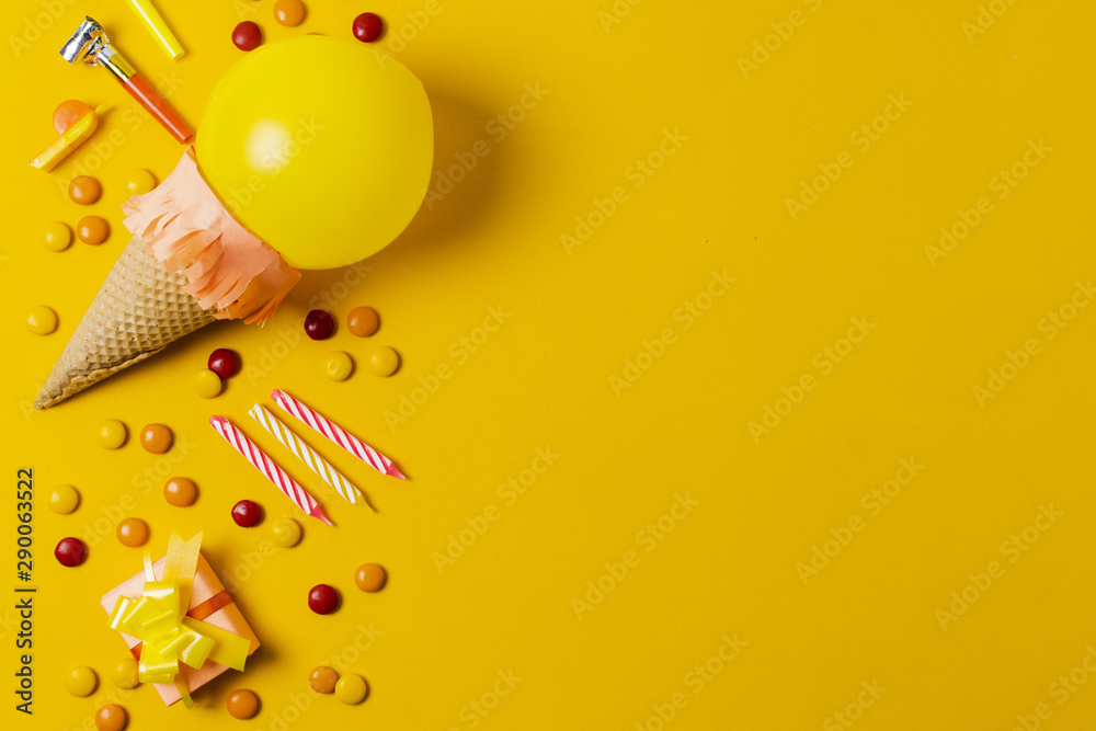 Fototapeta premium Balloon ice cream with copy space