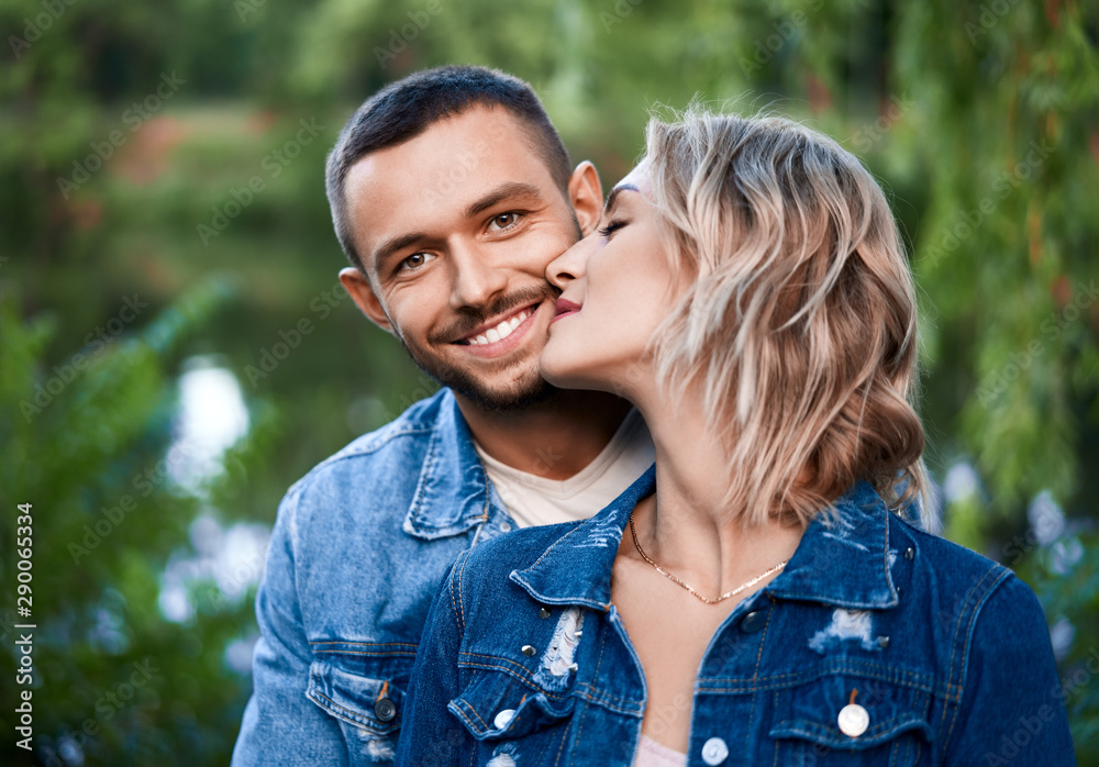 Fototapeta premium Romantic young couple relax on nature