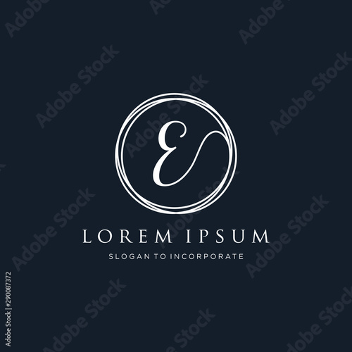 Wallpaper Mural Letter E Logo, handwriting template , circle concept - Vector Torontodigital.ca