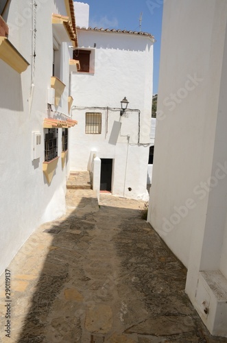 Narrow alley in Andalusian village, Casares, Andalusia, Spain