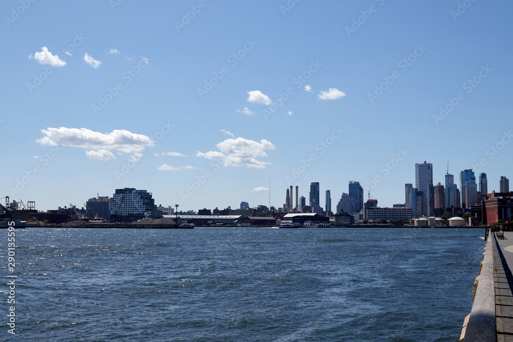 Fototapeta premium View of the city of new york