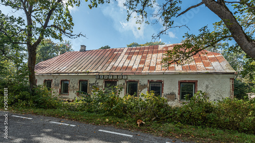 Fototapeta Naklejka Na Ścianę i Meble -  old house in village