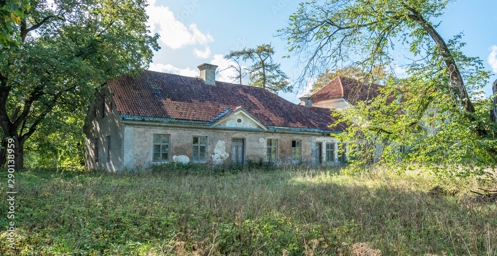 Obraz premium Matsalu manor estonia europe
