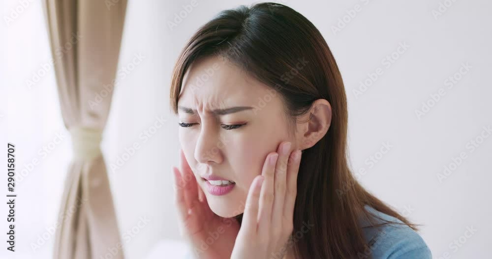 woman has dry skin woman has dry skin