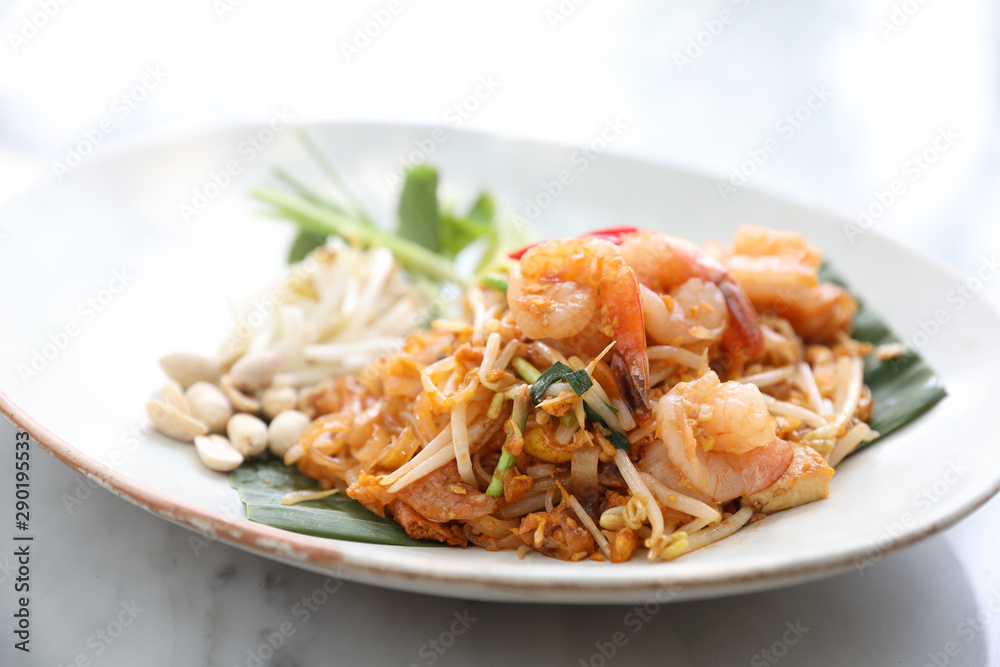 Thai food padthai fried noodle with shrimp , local food Thai food padthai fried noodle with shrimp , local food