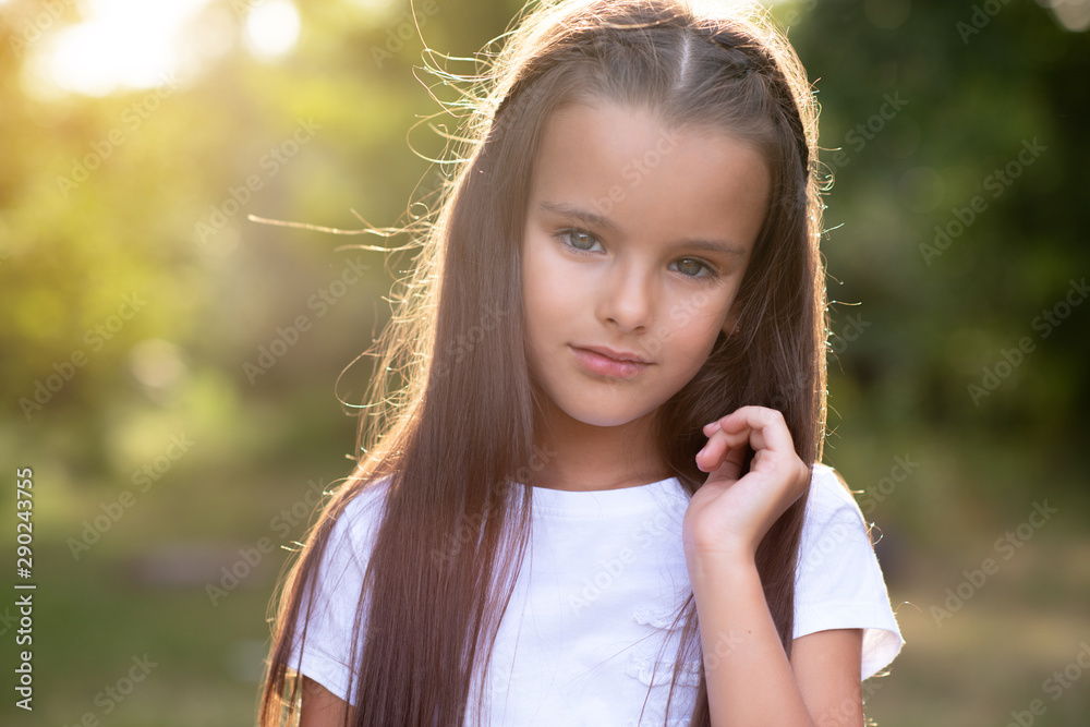 Outdoor Portrait Of The Girl Of 14 Years Old Stock Photo - Download Image  Now - Beauty, Brown Hair, Cheerful - iStock