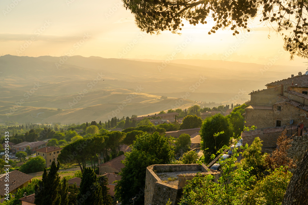 Panoramic view from Volterra, Tuscany - obrazy, fototapety, plakaty 