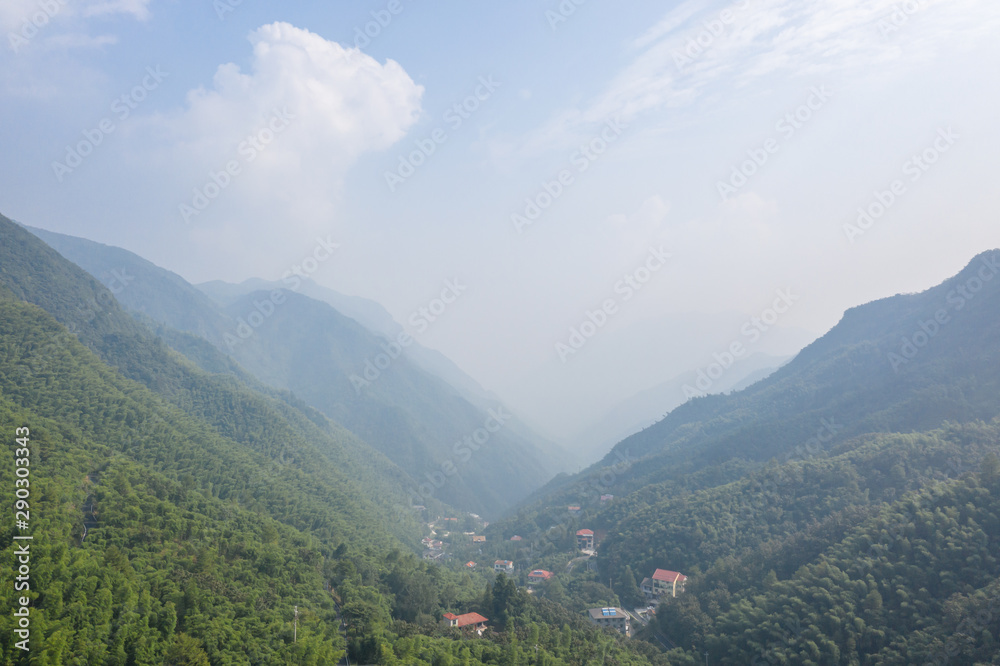 Fototapeta premium view of mountains