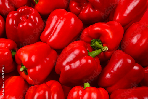 Fototapeta Naklejka Na Ścianę i Meble -  Fresh red bell pepper background.