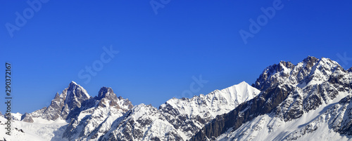 Winter mountain peaks at sunny day © BSANI