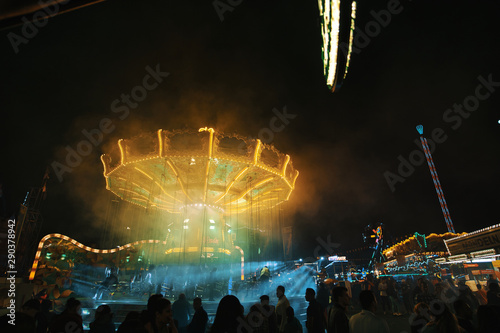 Karussell auf der Dippemess Frankfurt