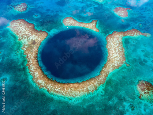 Blue Hole Belize photo