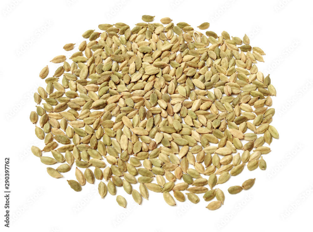 Obraz premium Green cardamom pods on white background