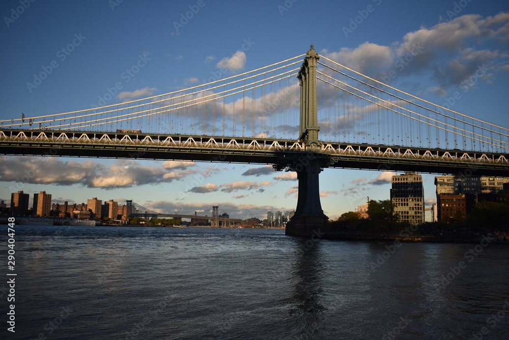 brooklyn bridge over the river