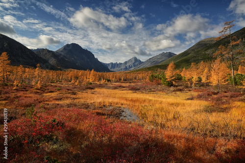 Autumn in the mountains, Magadan region, Kolyma, Jack London lake © Maksim