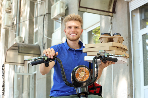 Worker of food delivery ser...