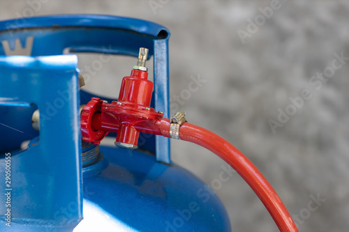 Картината върху платно Rusty pressure regulator and operating valve of cooking gas tanks