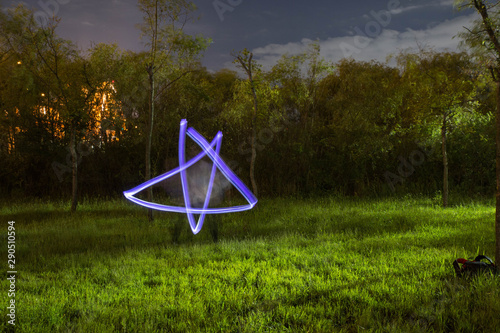 Photos sometimes make human  eyes see different moving light patterns. 