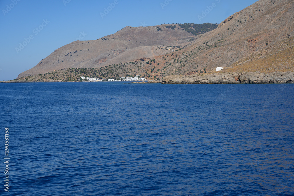 Karge Küstenlandschaft bei Loutro-Sfakia, Südküste Kreta, Griechenland